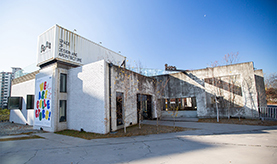 찜질방 폐건물이 미술관이 된 사연 화성 소다미술관