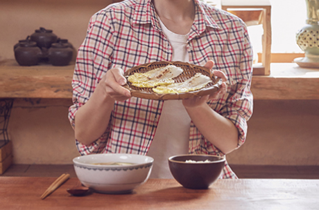 새로운 먹방 트렌드! 한 입만 먹어도 행복한 소식좌